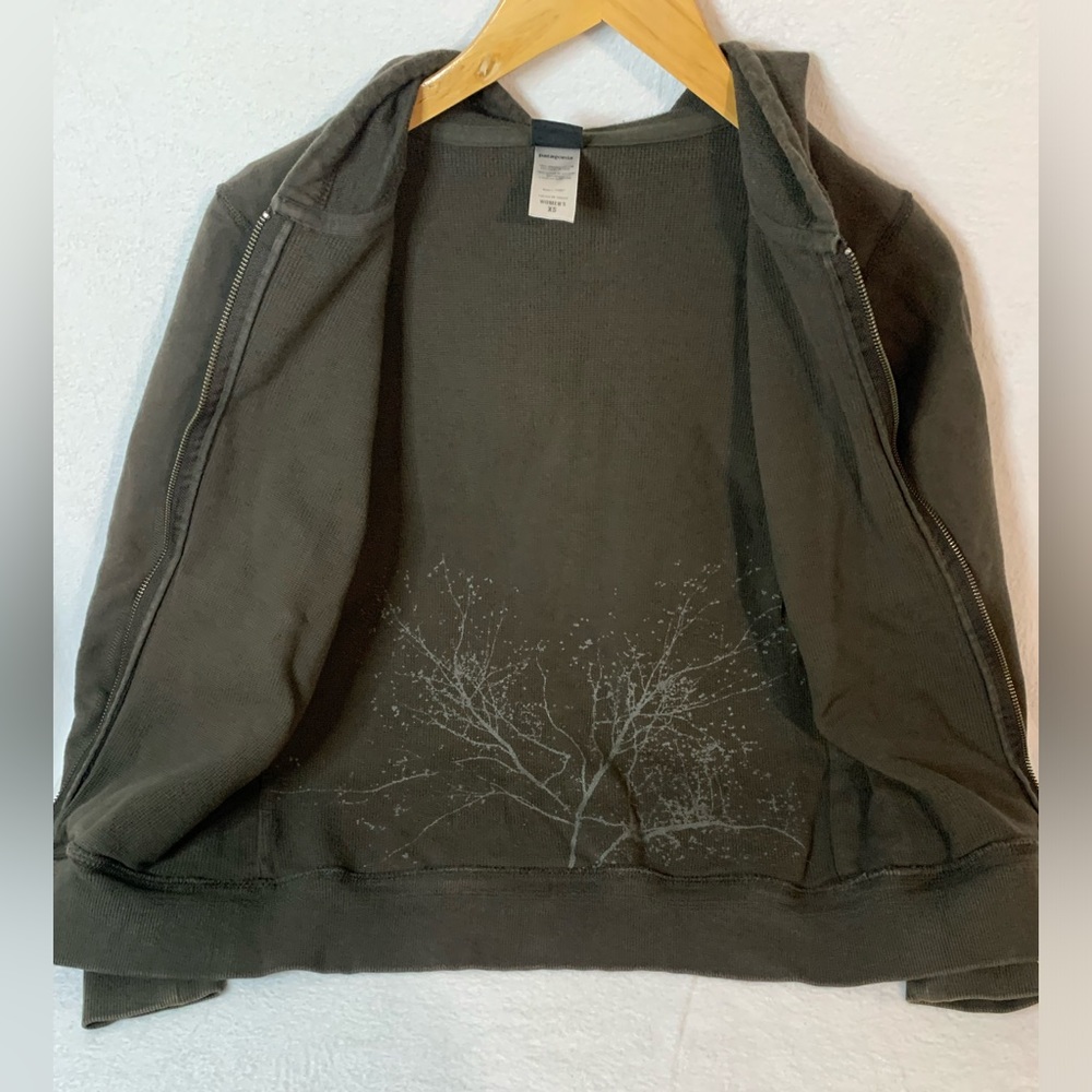 Patagonia zip up hoodie sweater
